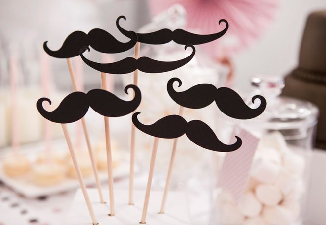 Hovedbilde Foto props Moustache