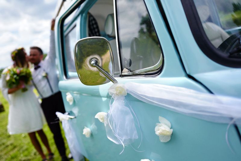 Bilpynt Organza Bildekorasjon med Sateng Blomster 2 stk